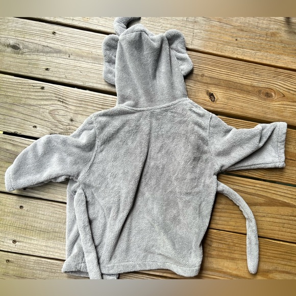 Infant baby toddler 0-6M grey hooded elephant robe - Picture 4 of 4